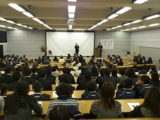 ２０１２年度公開講座「ぎふベースボールアカデミー」が開催される ! !